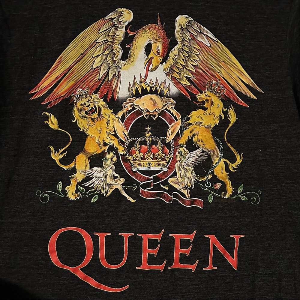 QUEEN Band Tee NWOT - Picture 2 of 3